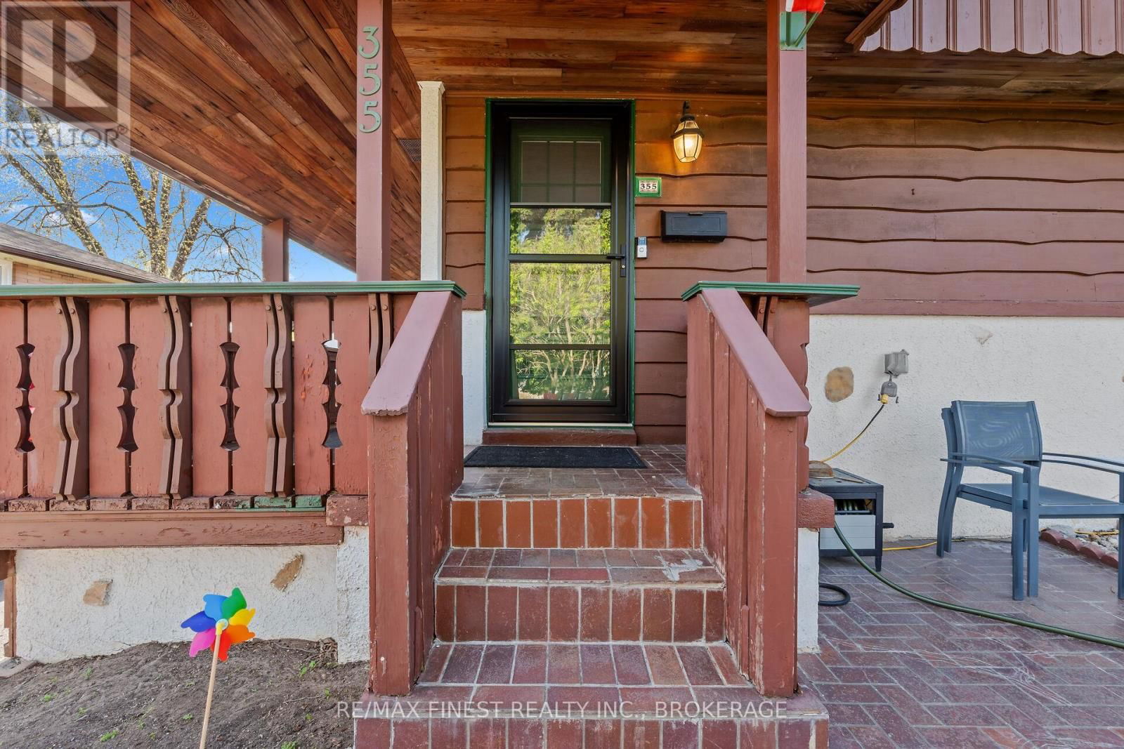 355 LAKEVIEW AVENUE Image 7