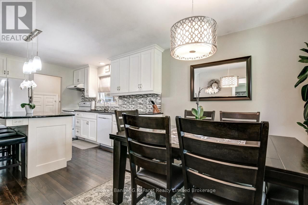 30 DENRICH AVENUE Image 10