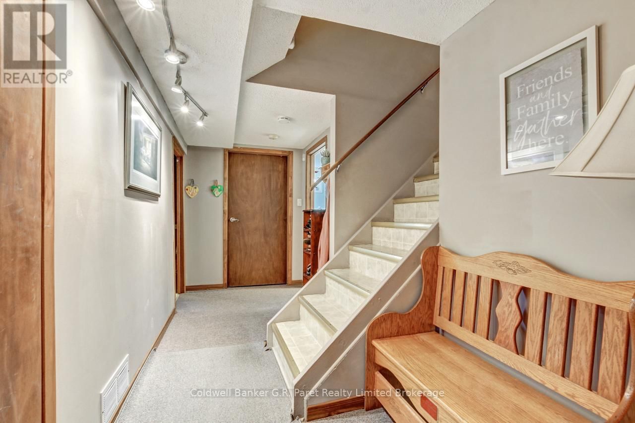 30 DENRICH AVENUE Image 16