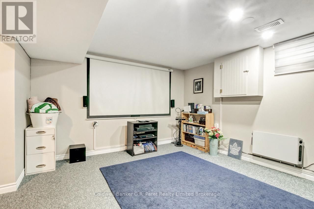 30 DENRICH AVENUE Image 17