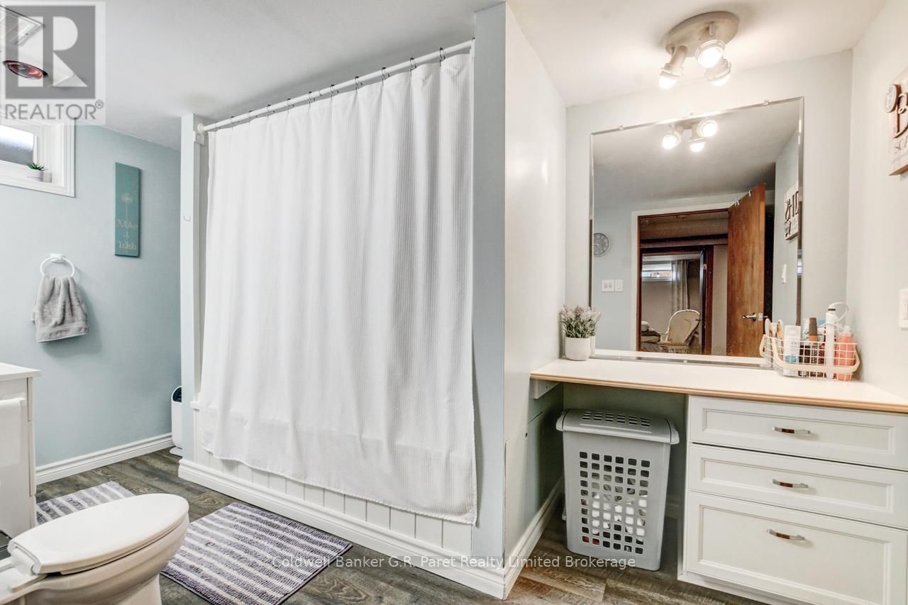 30 DENRICH AVENUE Image 20