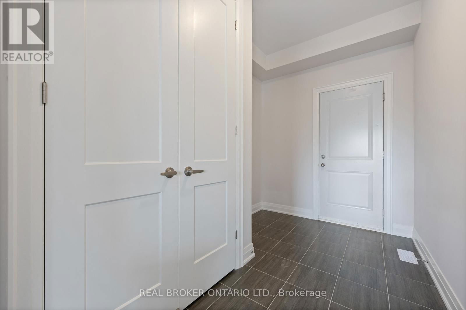 27 BUTTERNUT DRIVE Image 12