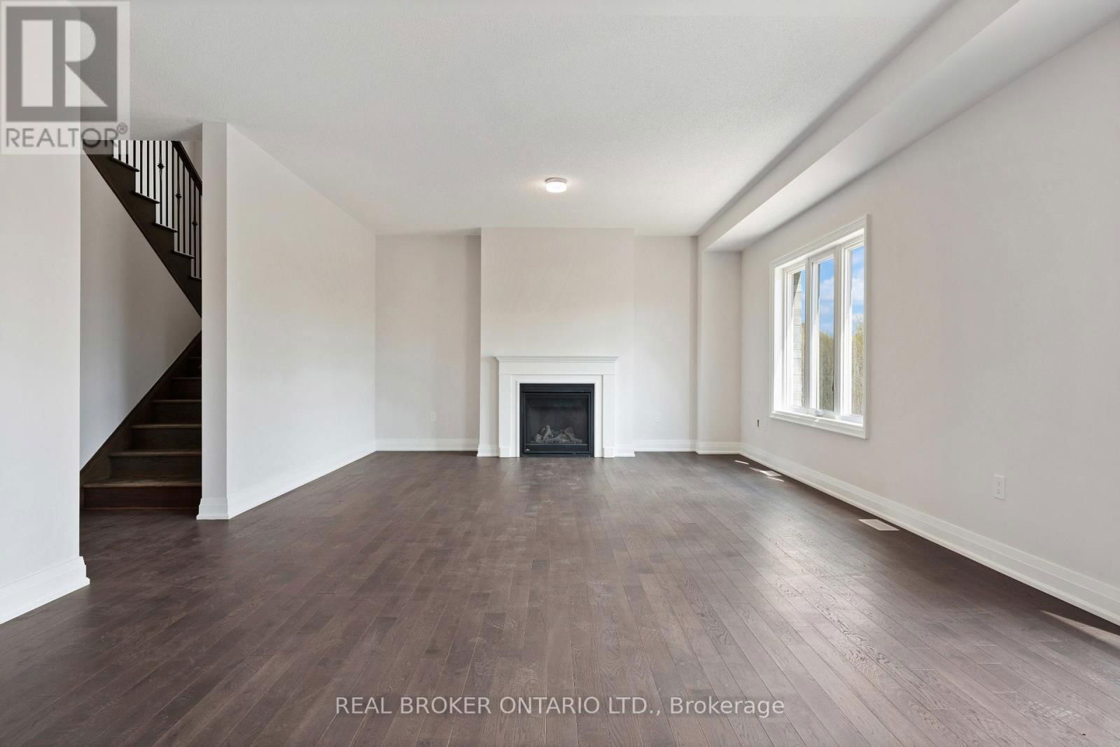 27 BUTTERNUT DRIVE Image 13