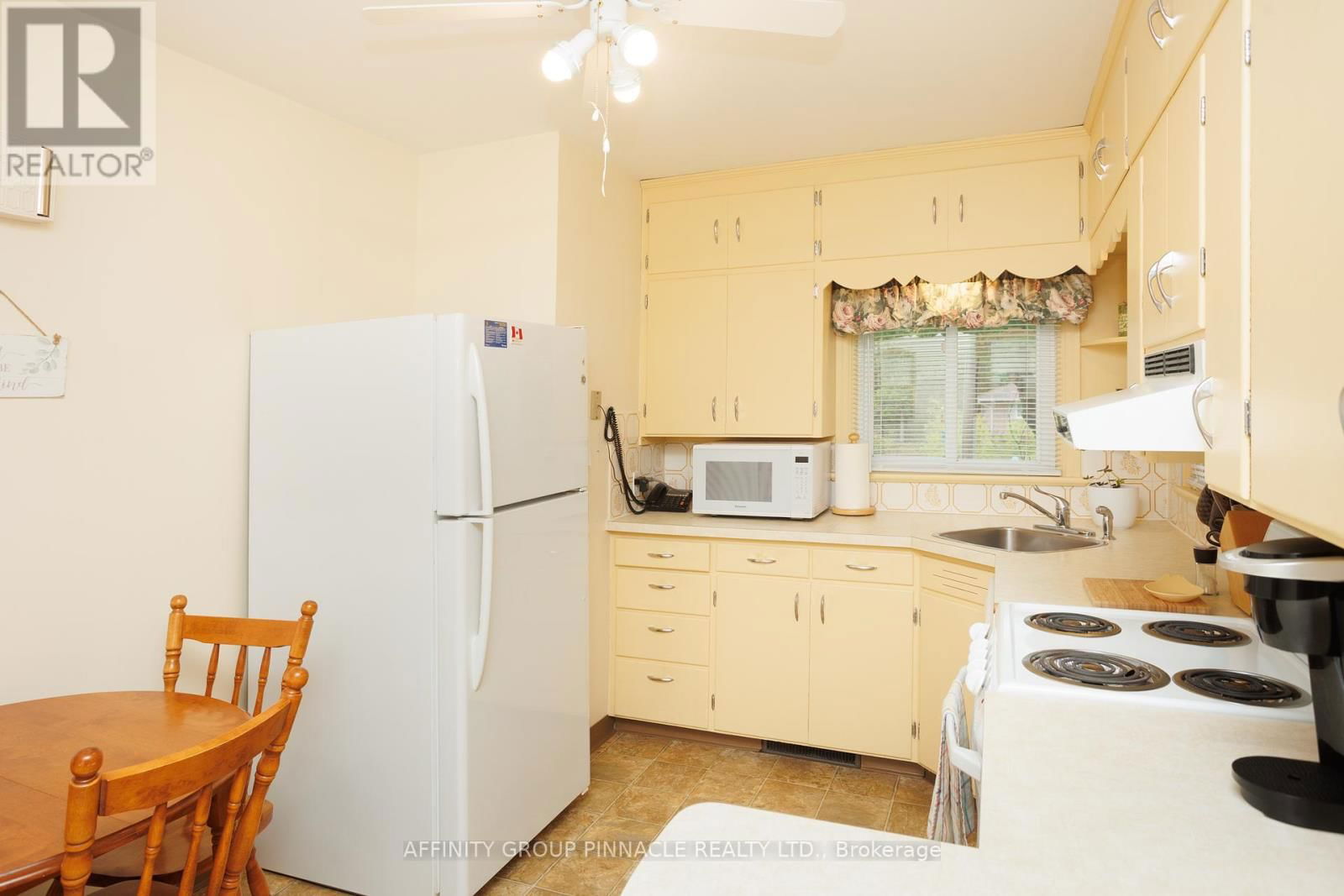 121 CLIFTON STREET Image 11