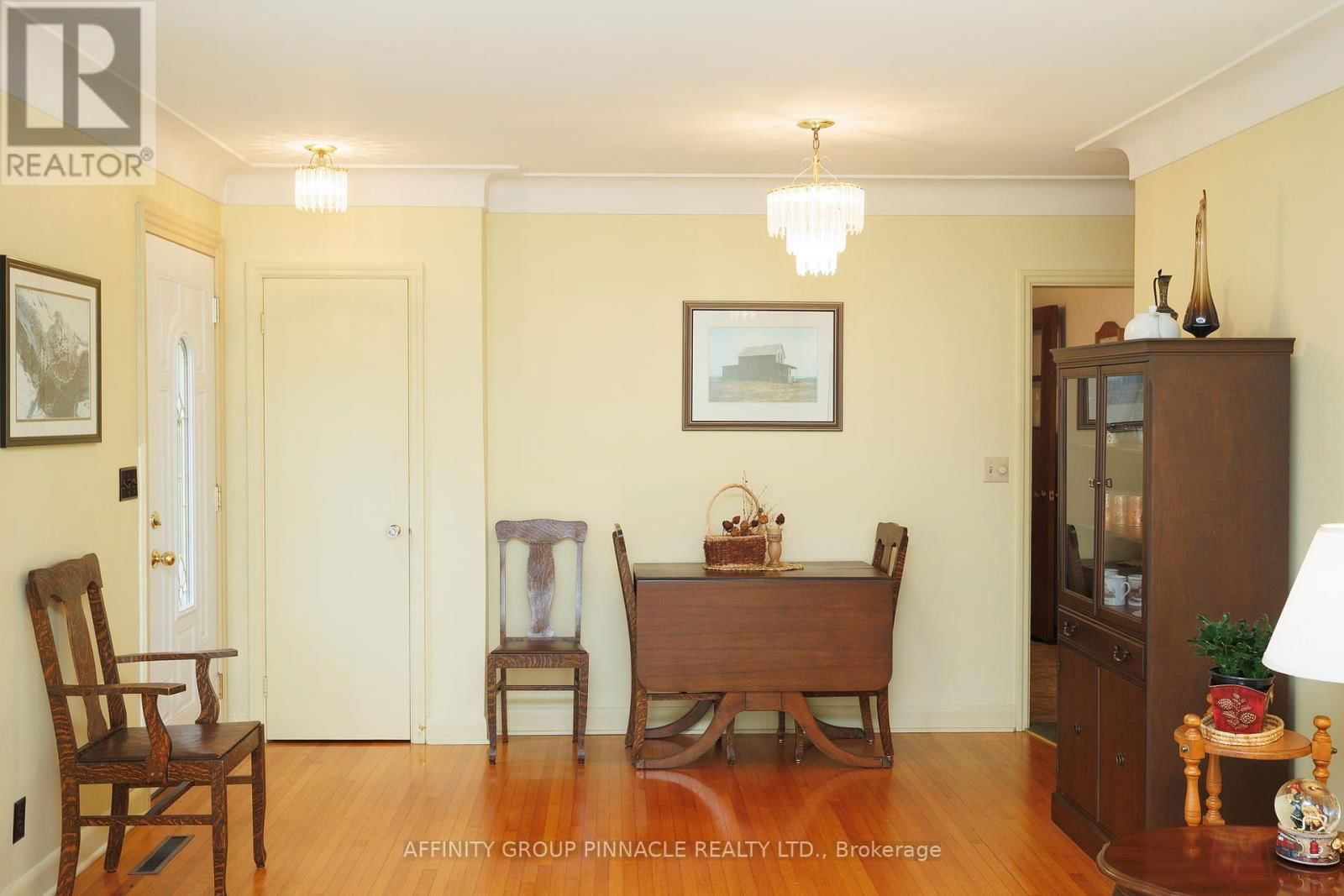 121 CLIFTON STREET Image 18