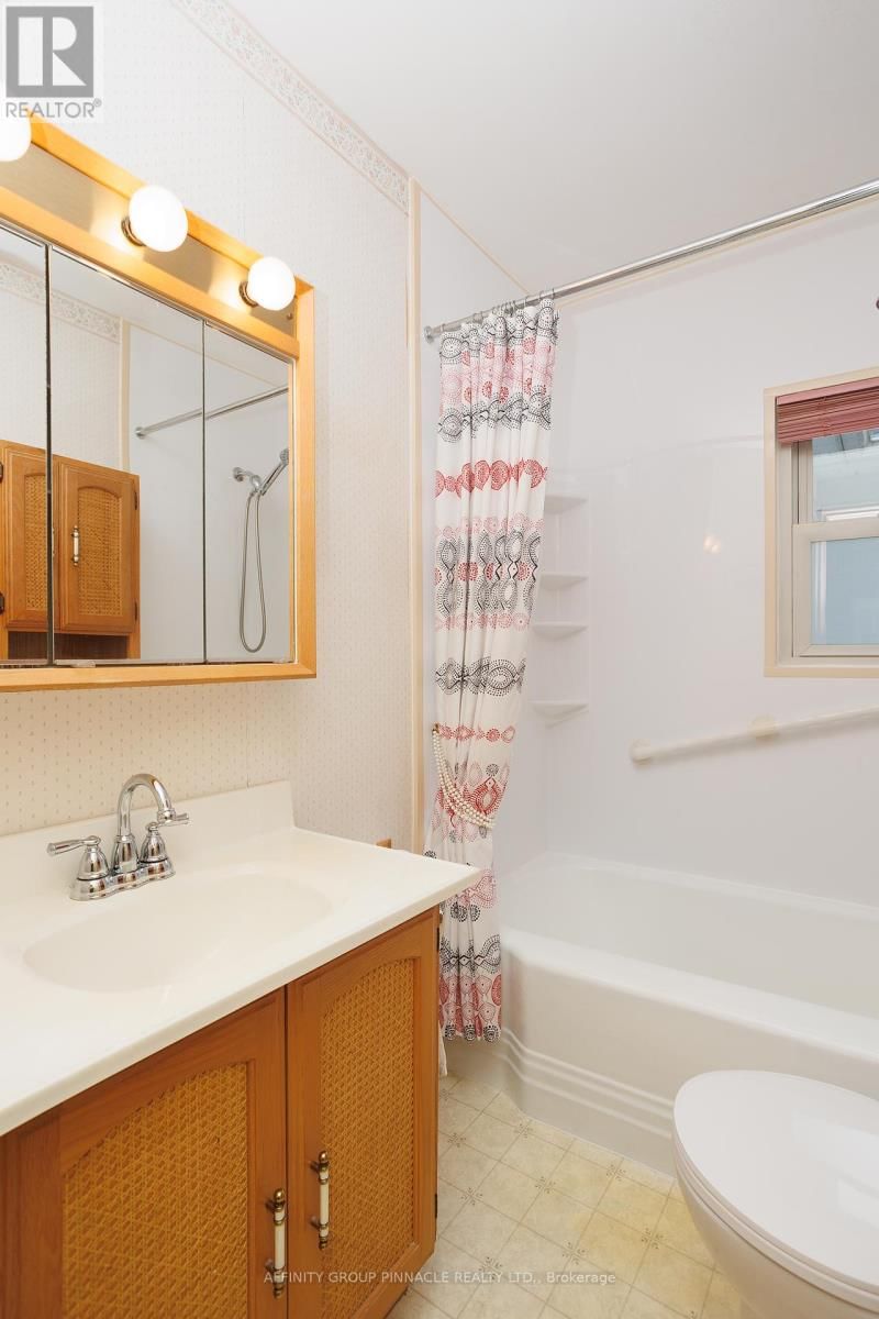 121 CLIFTON STREET Image 20