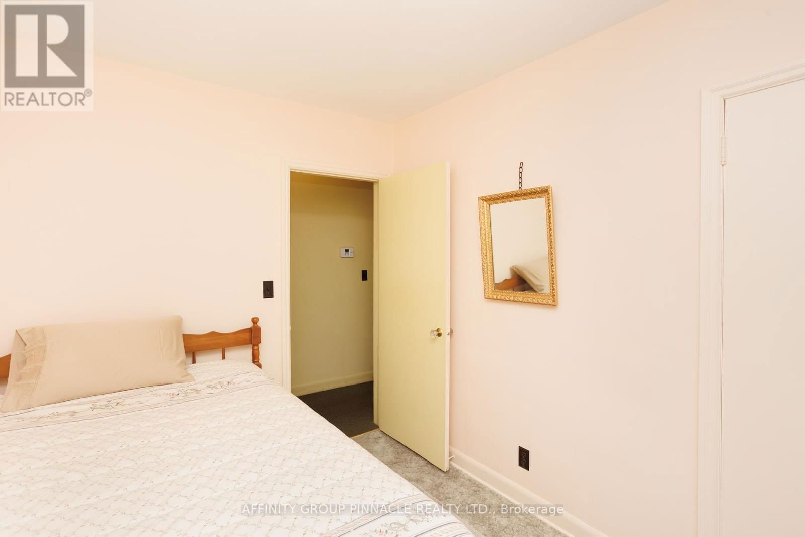 121 CLIFTON STREET Image 25