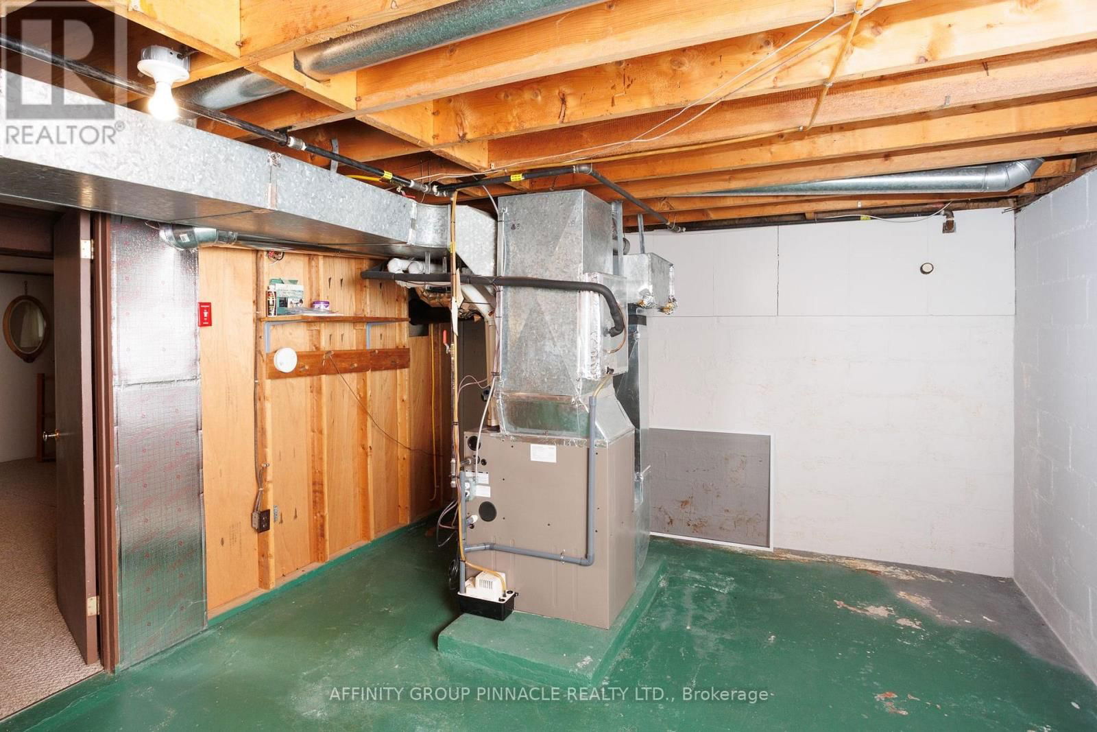 121 CLIFTON STREET Image 35