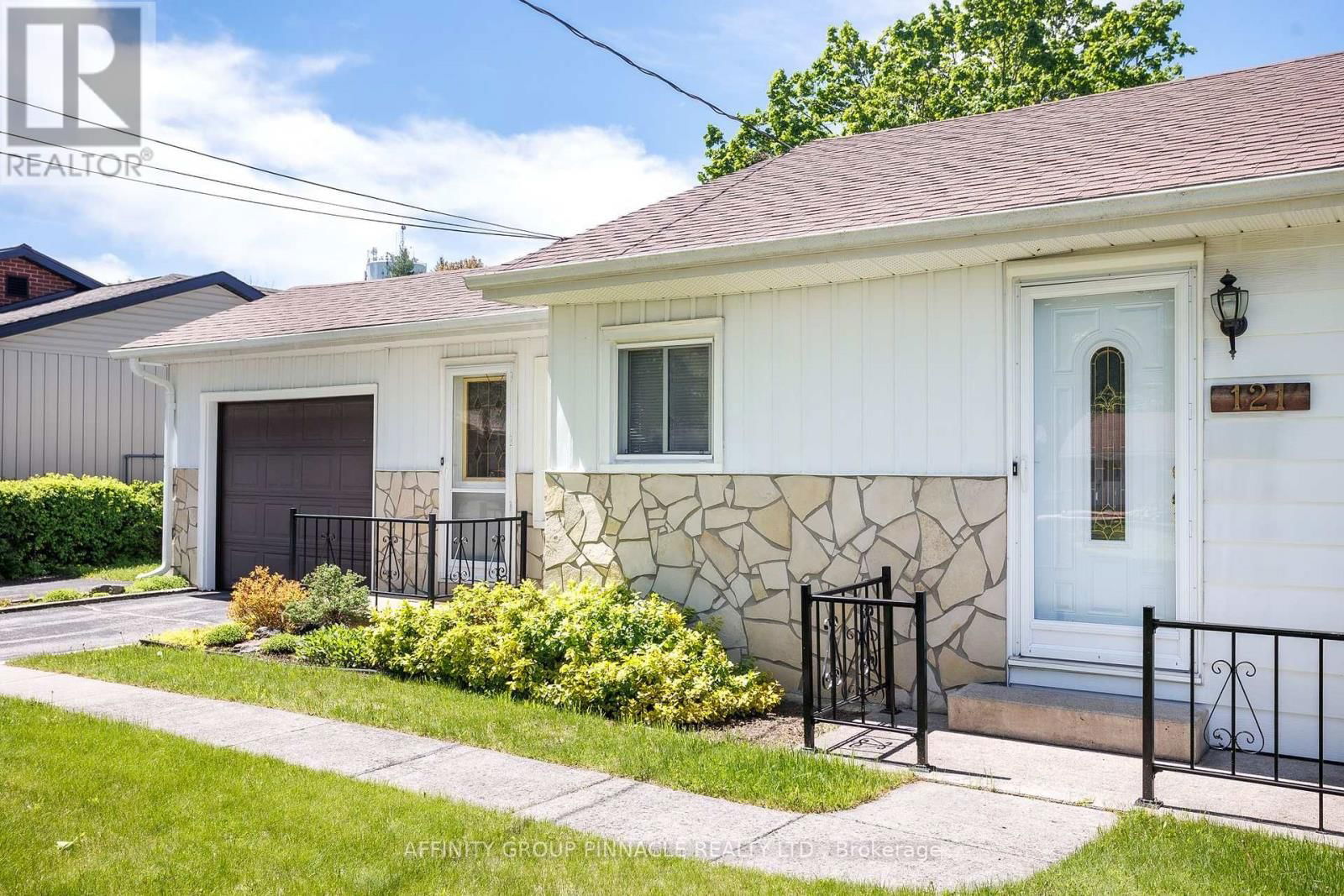 121 CLIFTON STREET Image 5
