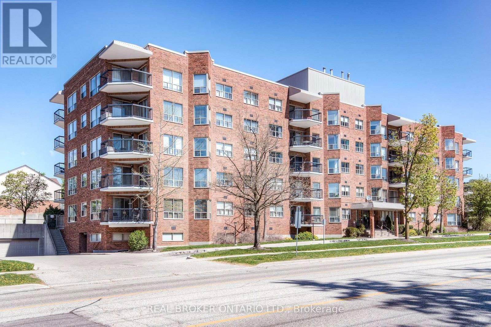 205 - 300 KEATS WAY Image 1