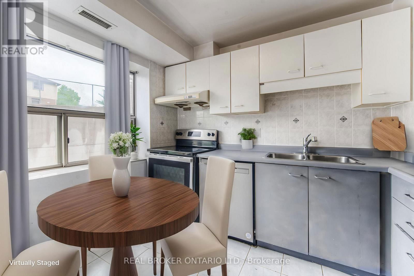 205 - 300 KEATS WAY Image 13