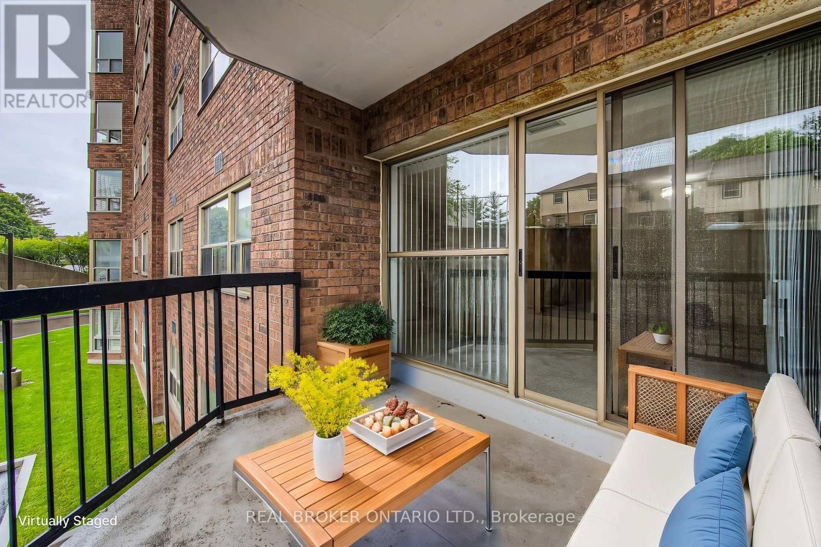 205 - 300 KEATS WAY Image 16
