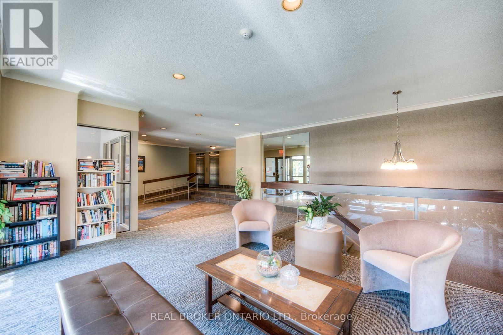 205 - 300 KEATS WAY Image 7