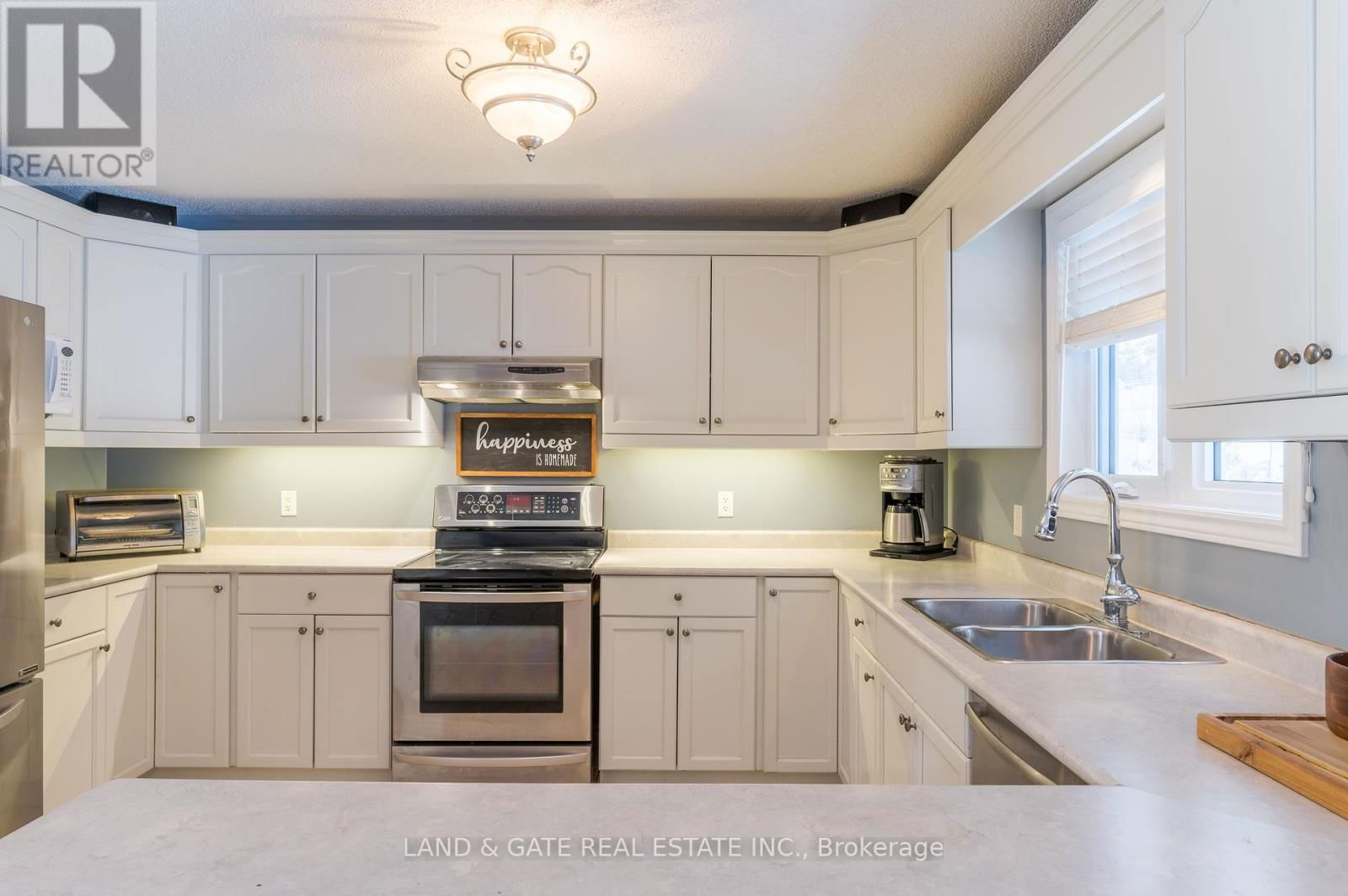 137 ABBEY LANE Image 14