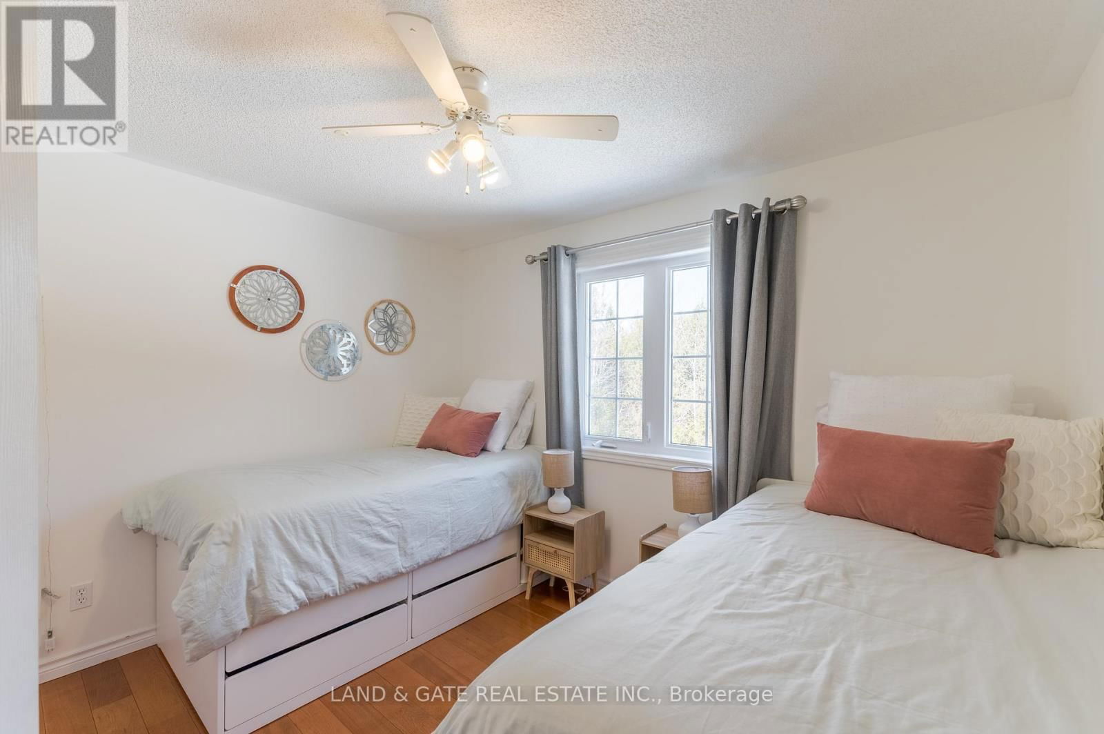 137 ABBEY LANE Image 22