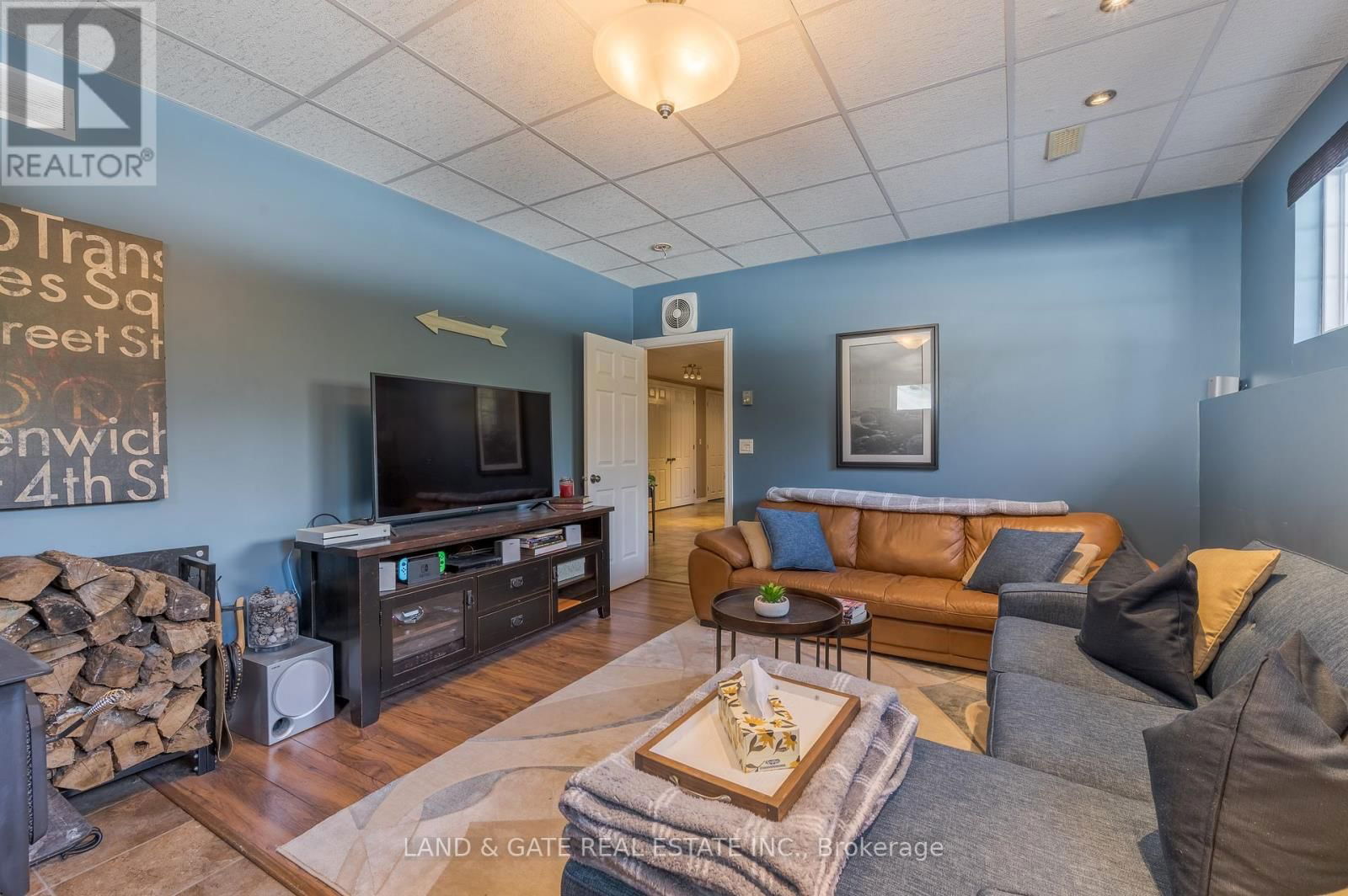 137 ABBEY LANE Image 27