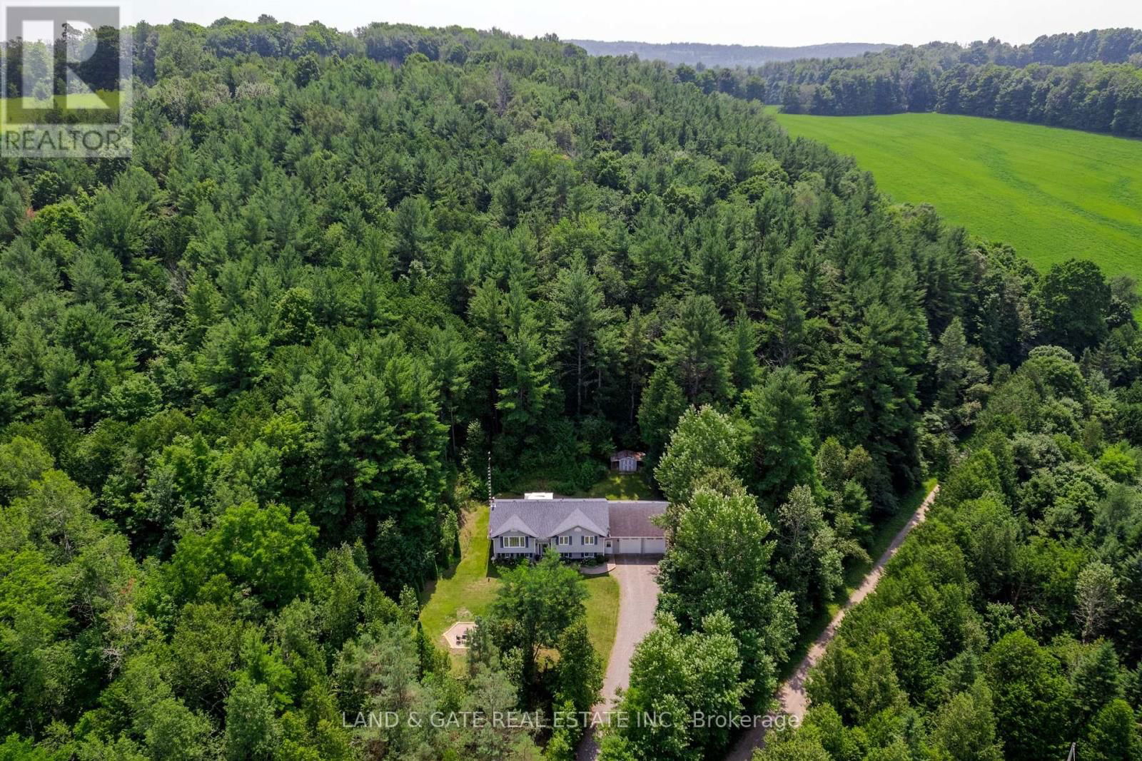 137 ABBEY LANE Image 36