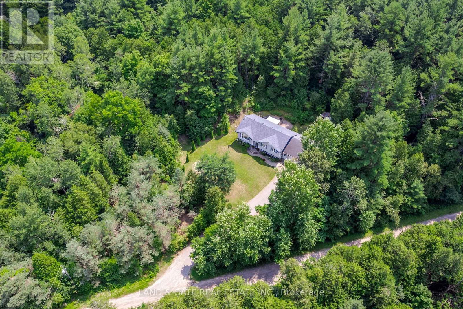 137 ABBEY LANE Image 37