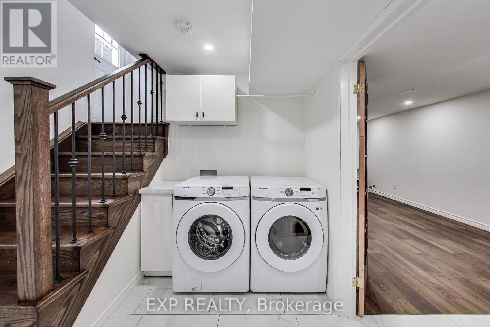 71 HUXLEY AVENUE SOUTH Image 33
