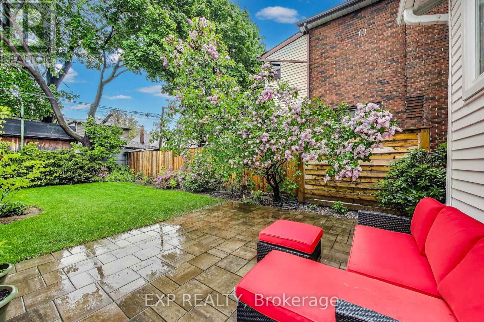 71 HUXLEY AVENUE SOUTH Image 37