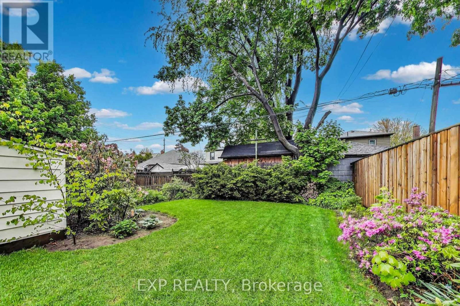 71 HUXLEY AVENUE SOUTH Image 39