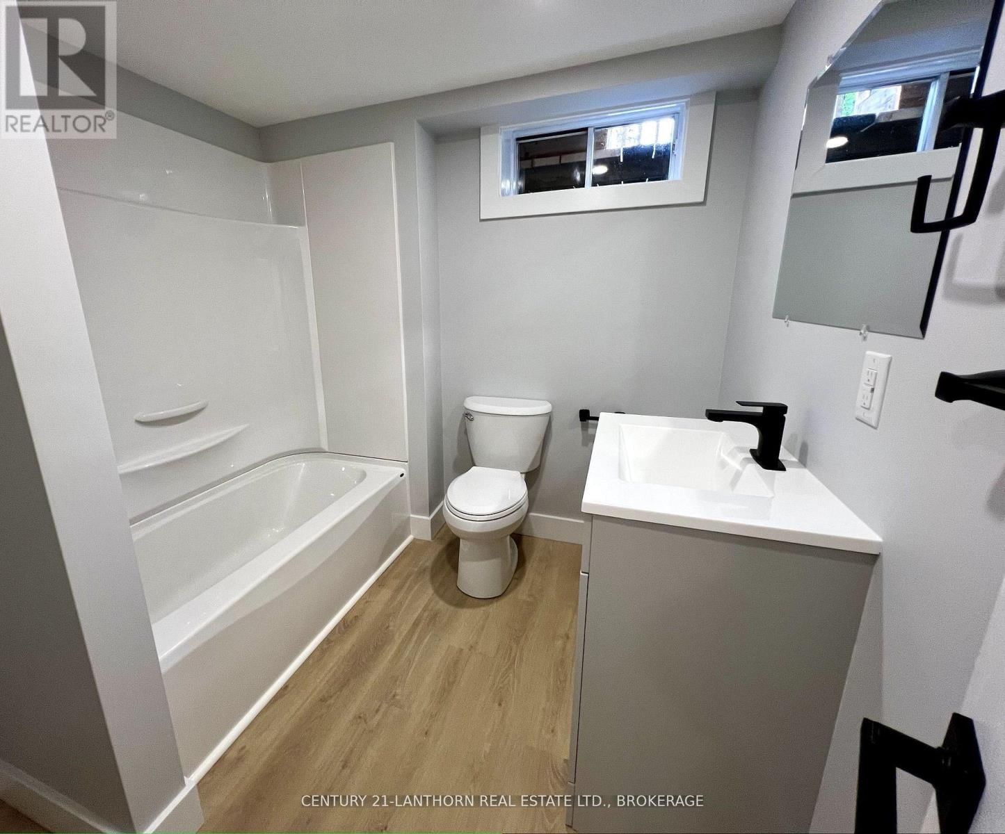 13 WELLER AVENUE Image 12