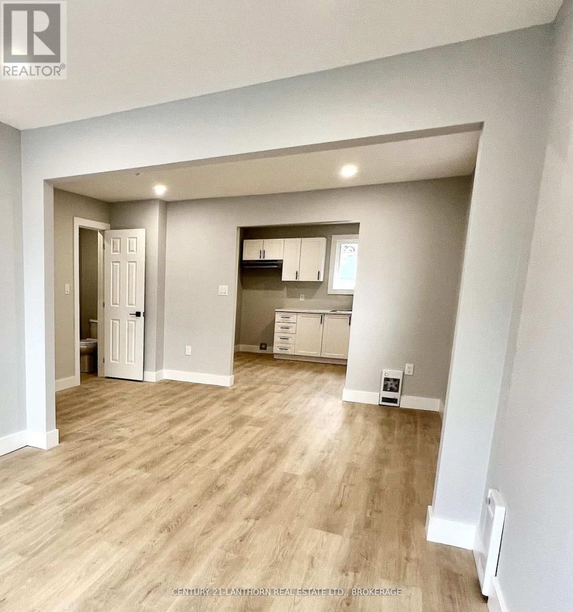 13 WELLER AVENUE Image 3