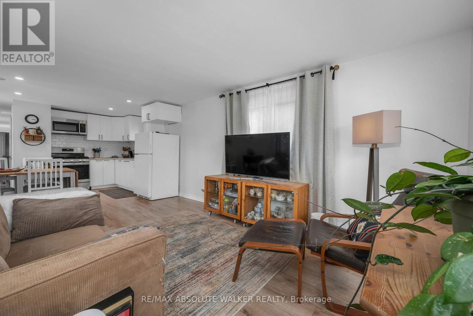 38 ASH STREET Image 5