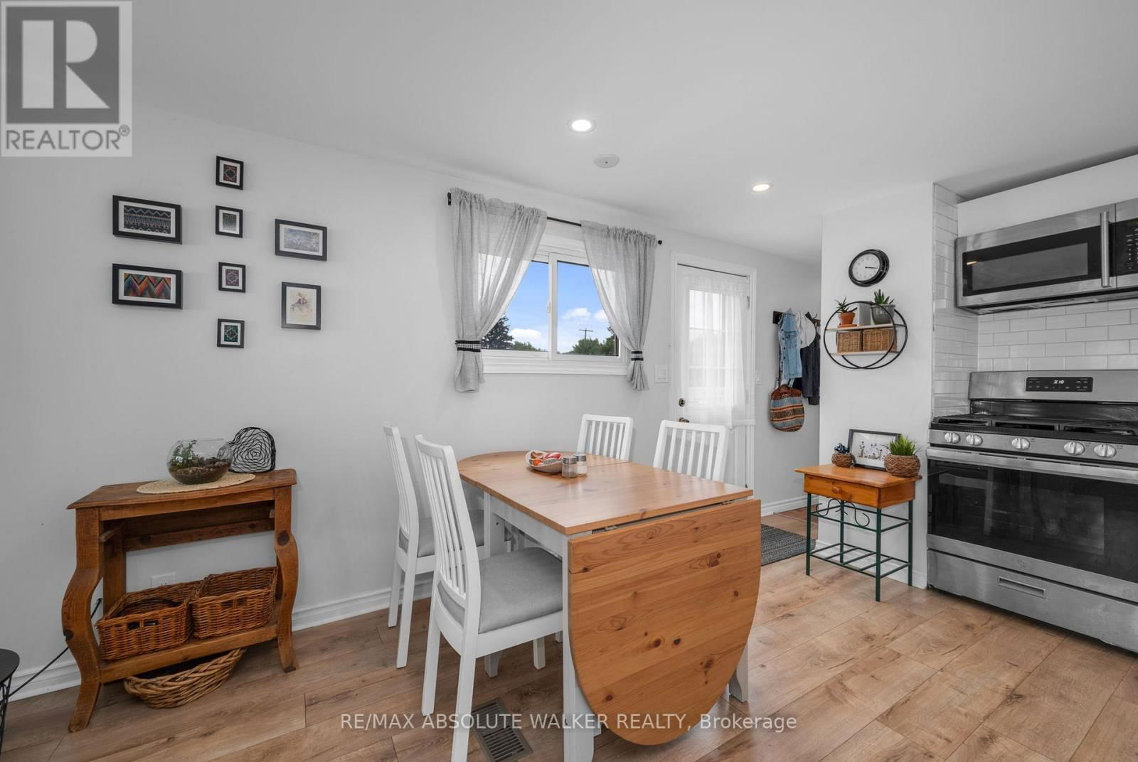 38 ASH STREET Image 6
