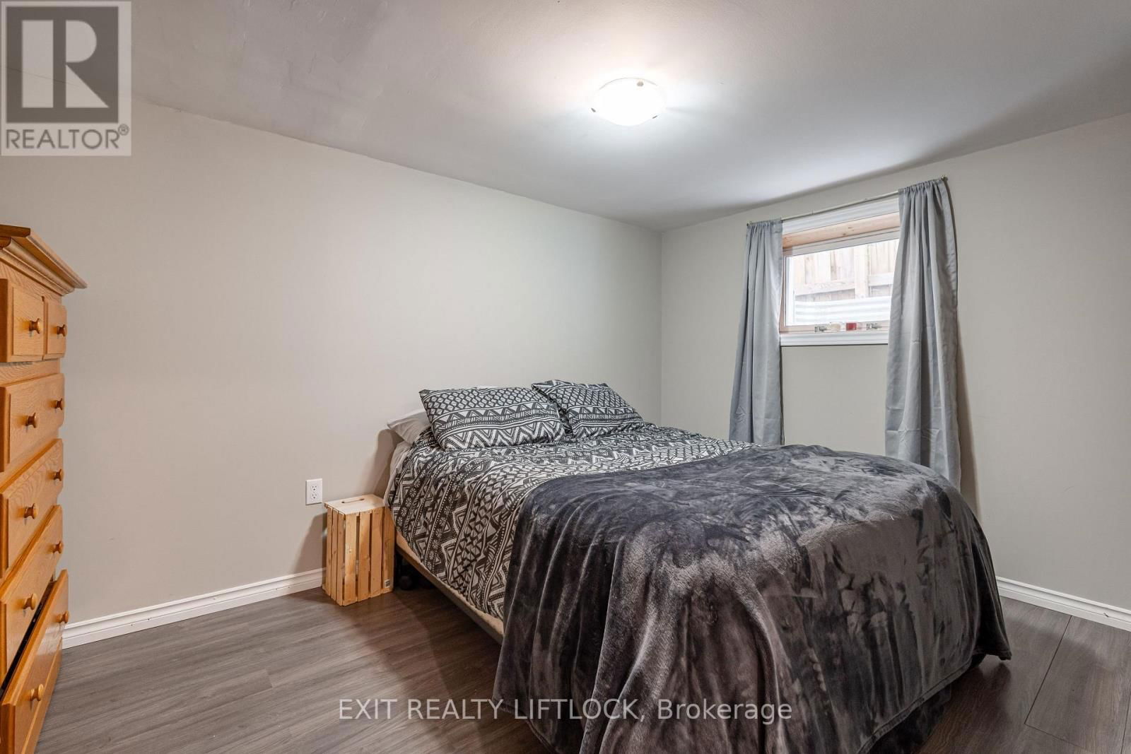 925 FORD STREET Image 18