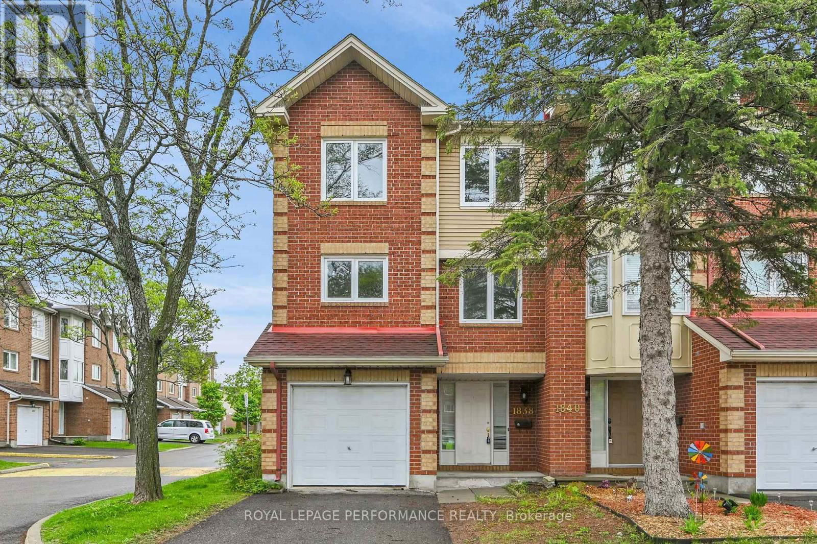 17 - 1838 SUMMERFIELDS CRESCENT Image 1