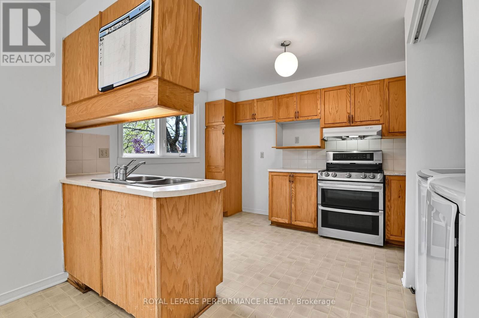 17 - 1838 SUMMERFIELDS CRESCENT Image 16
