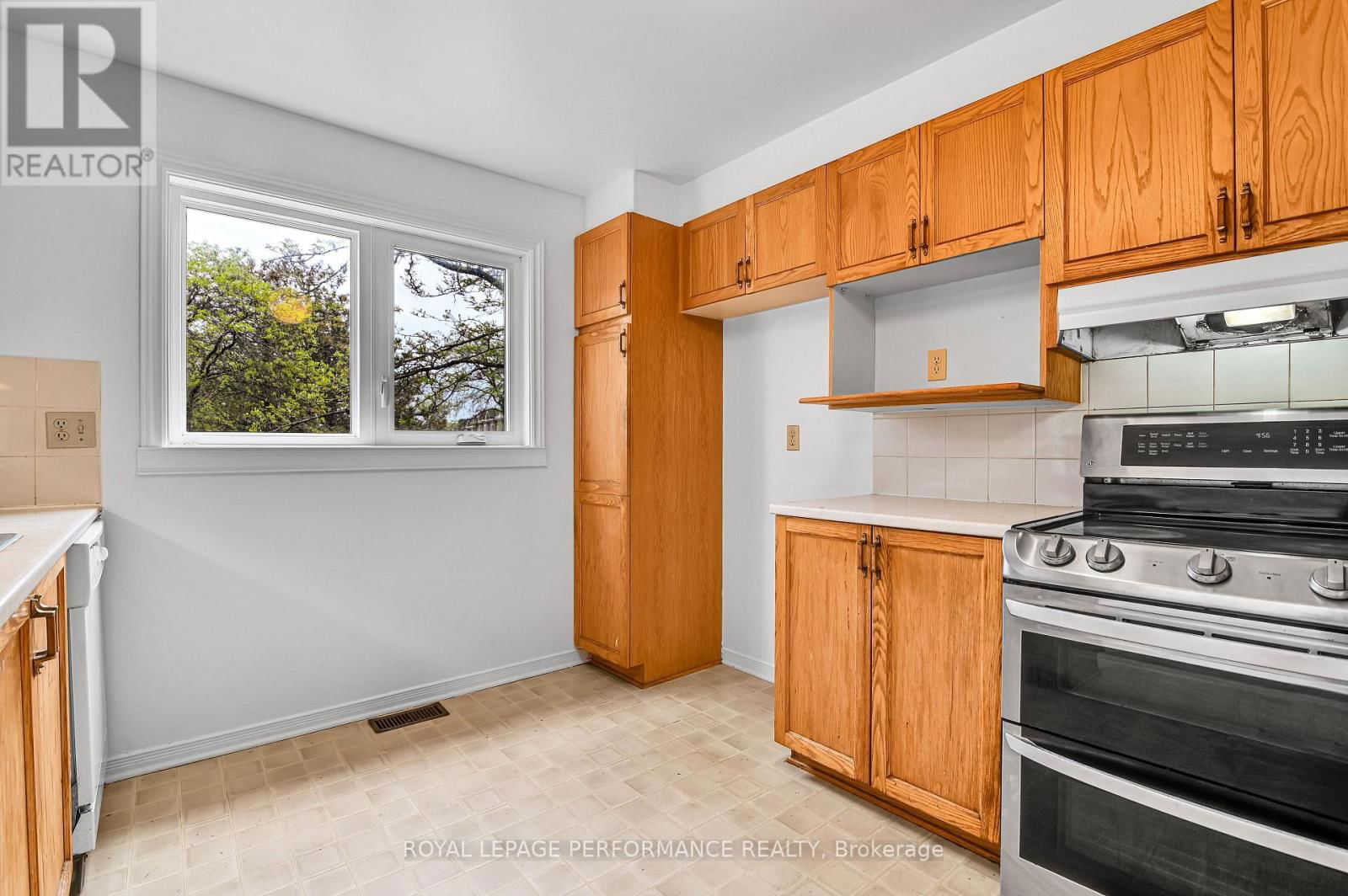 17 - 1838 SUMMERFIELDS CRESCENT Image 17