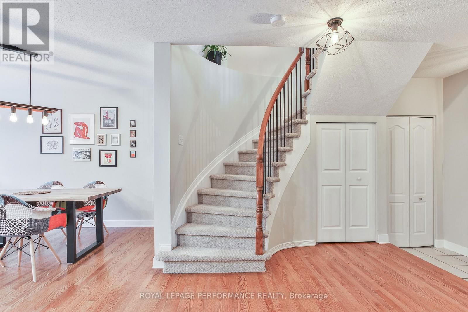 13 COLLEGE CIRCLE Image 14