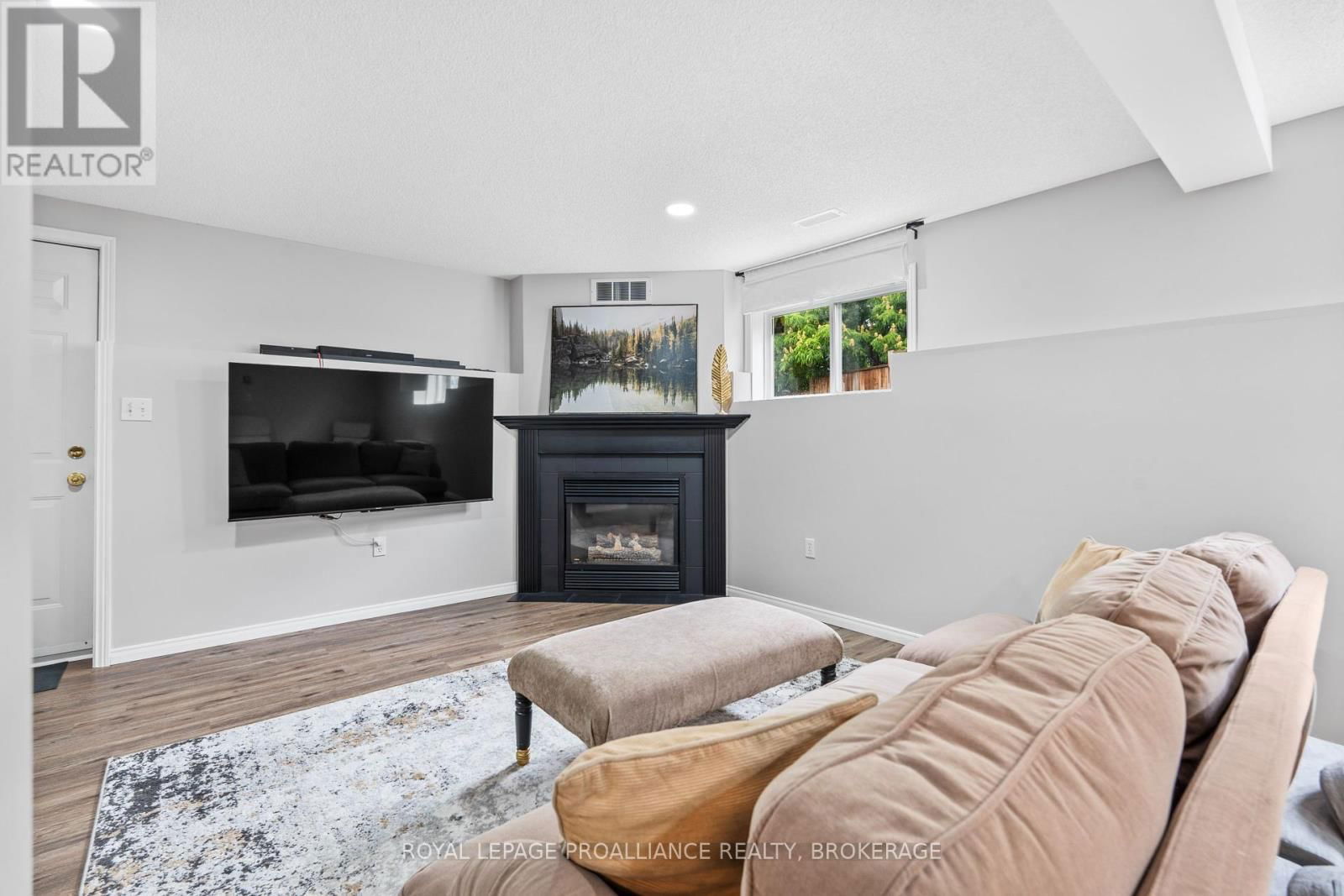 920 RINGSTEAD STREET Image 21