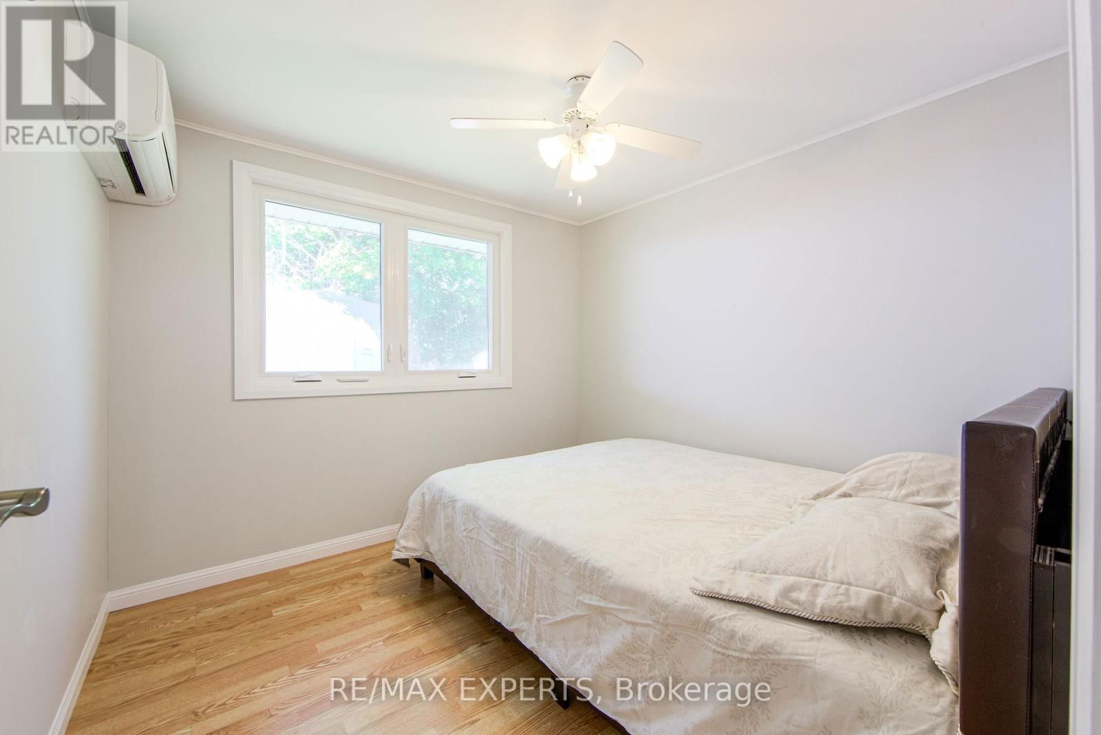 24 RIVERSIDE DRIVE Image 33