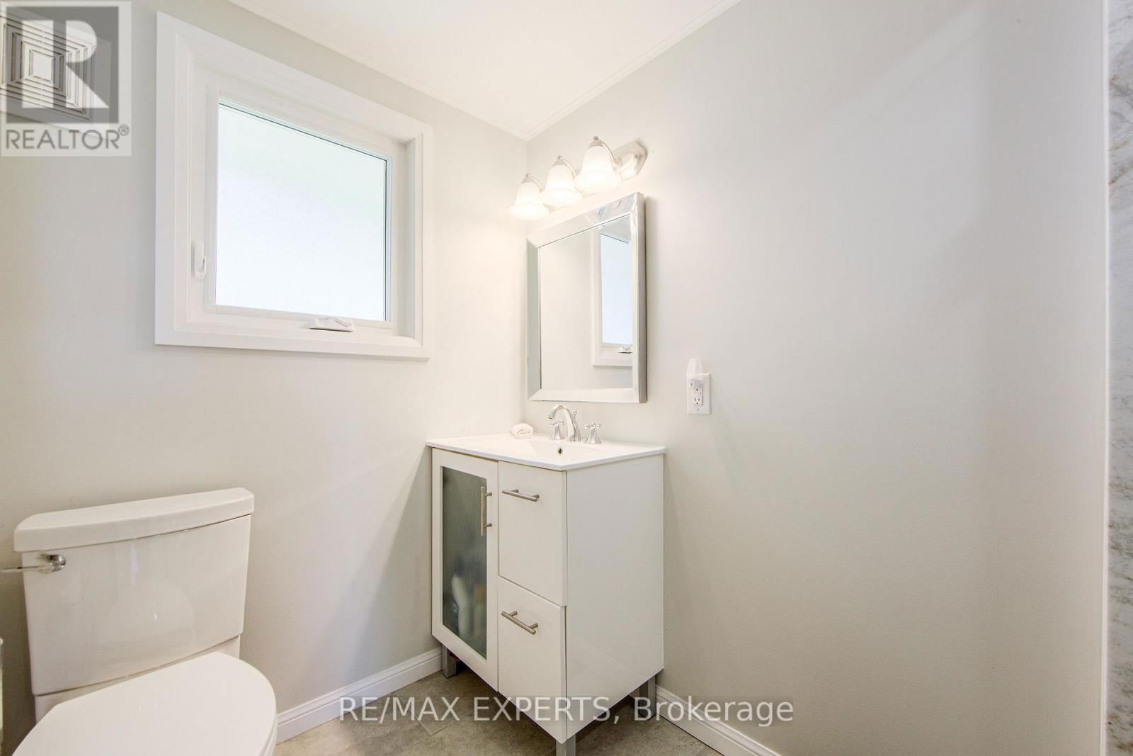24 RIVERSIDE DRIVE Image 38