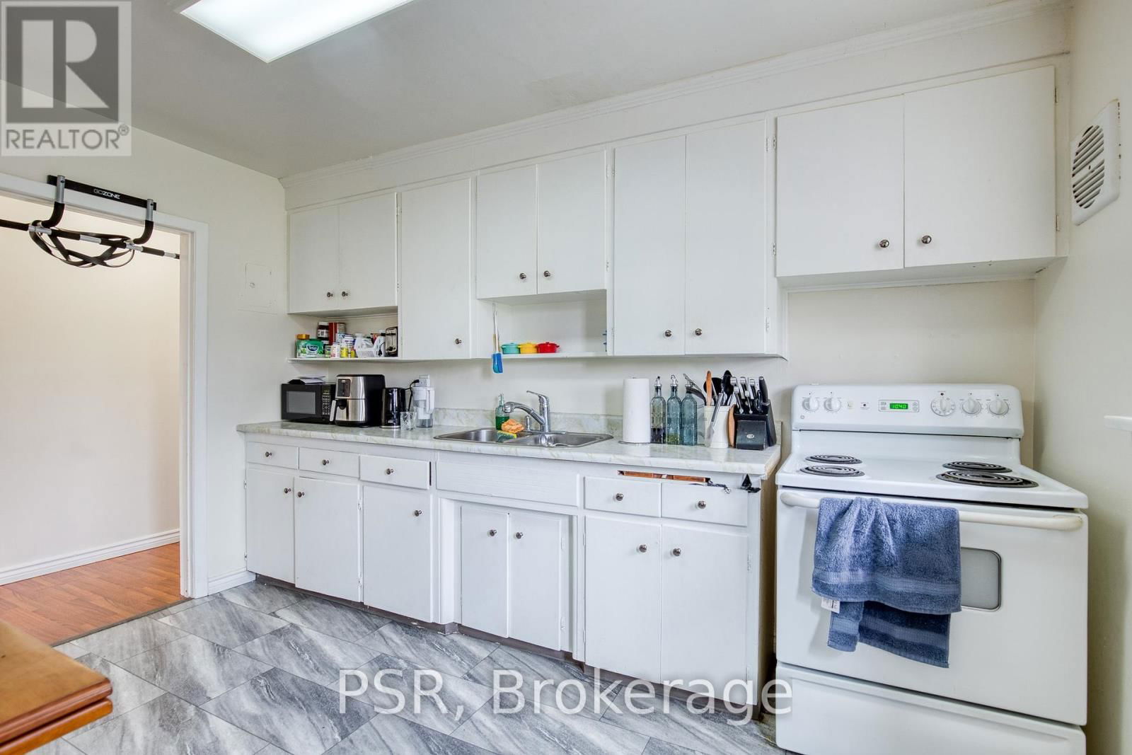 514 KRUG STREET Image 26