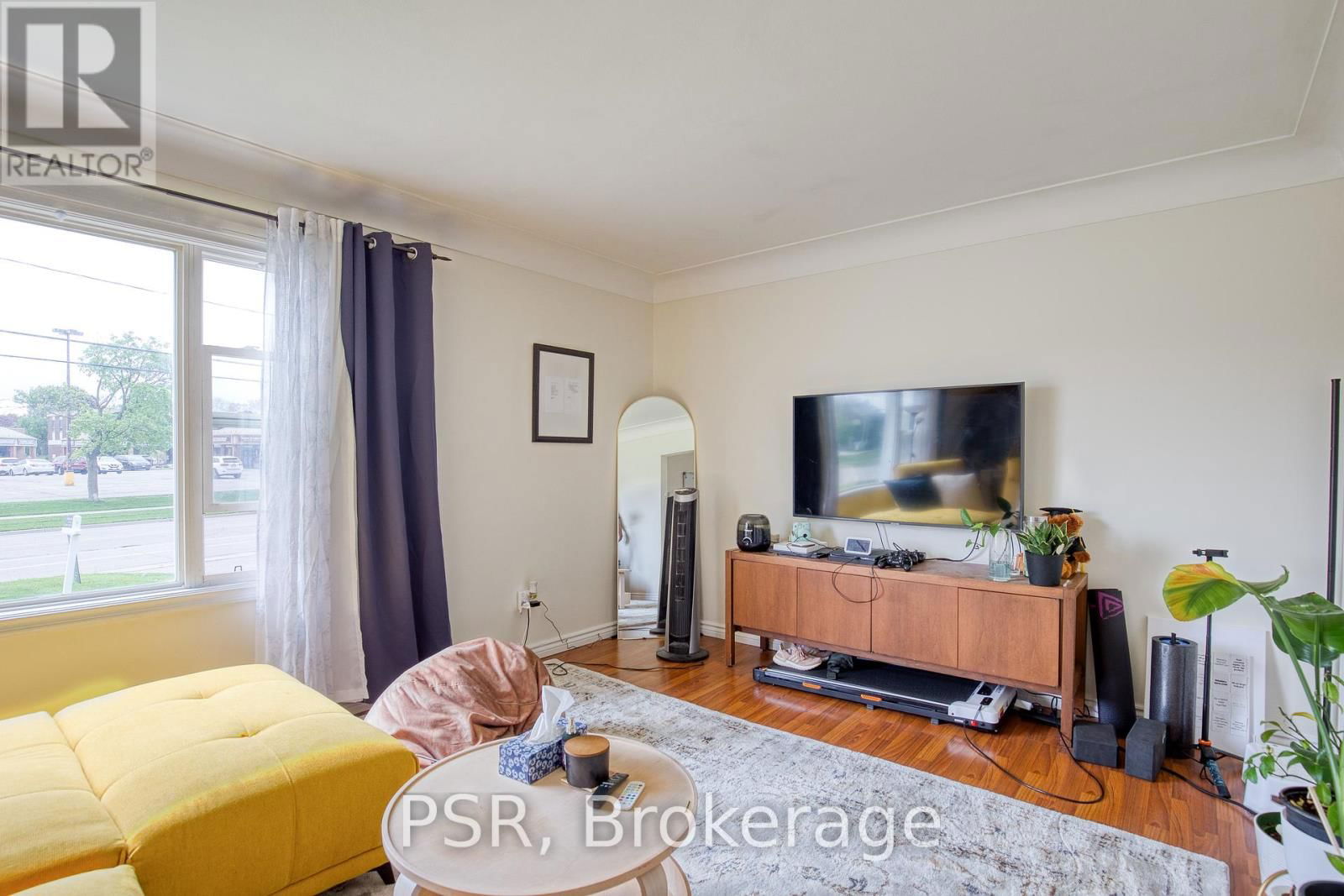 514 KRUG STREET Image 29