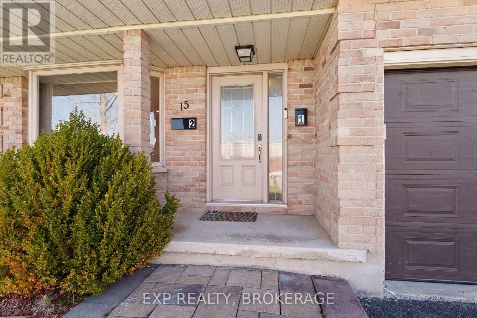 15 WINDFIELD CRESCENT Image 4