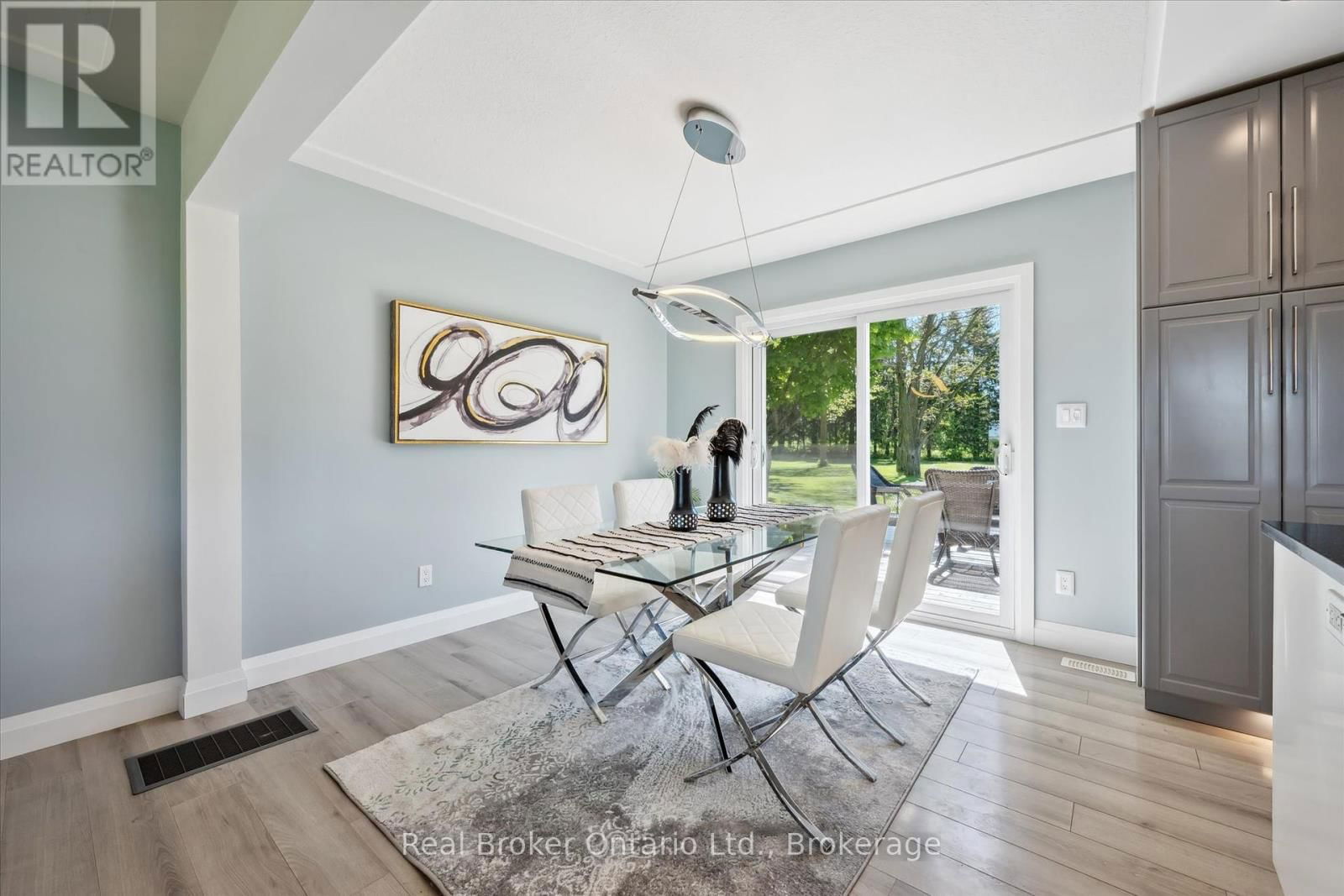 9435 WELLINGTON ROAD 22 Image 18