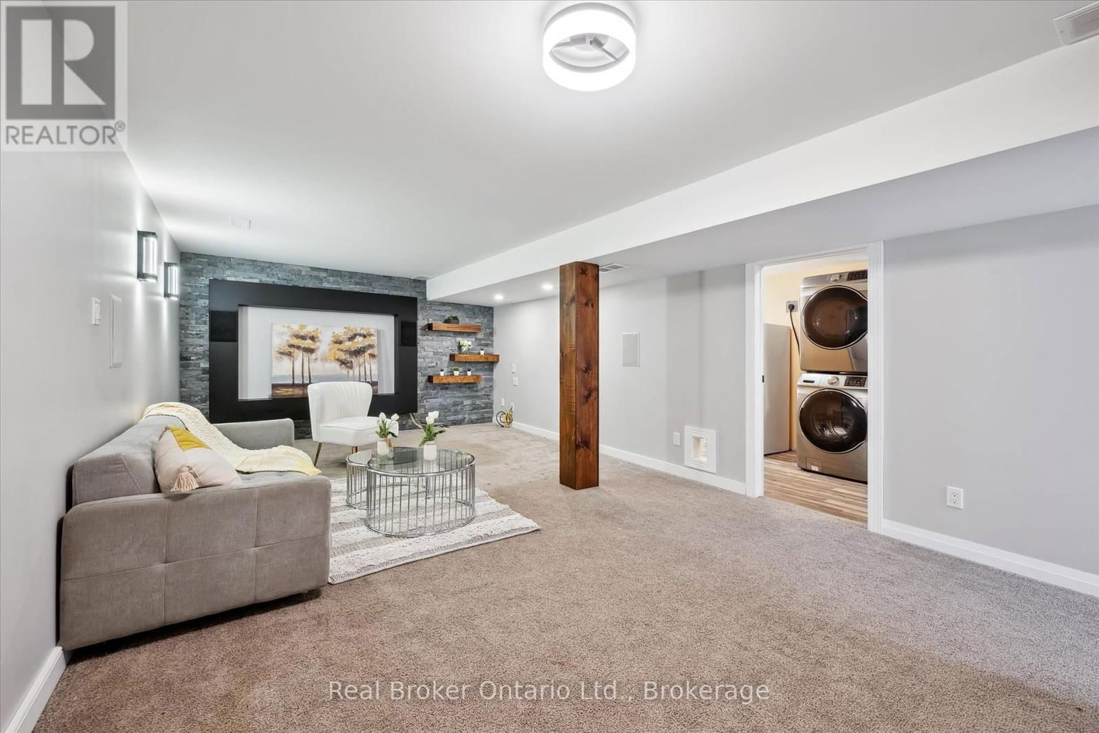 9435 WELLINGTON ROAD 22 Image 24