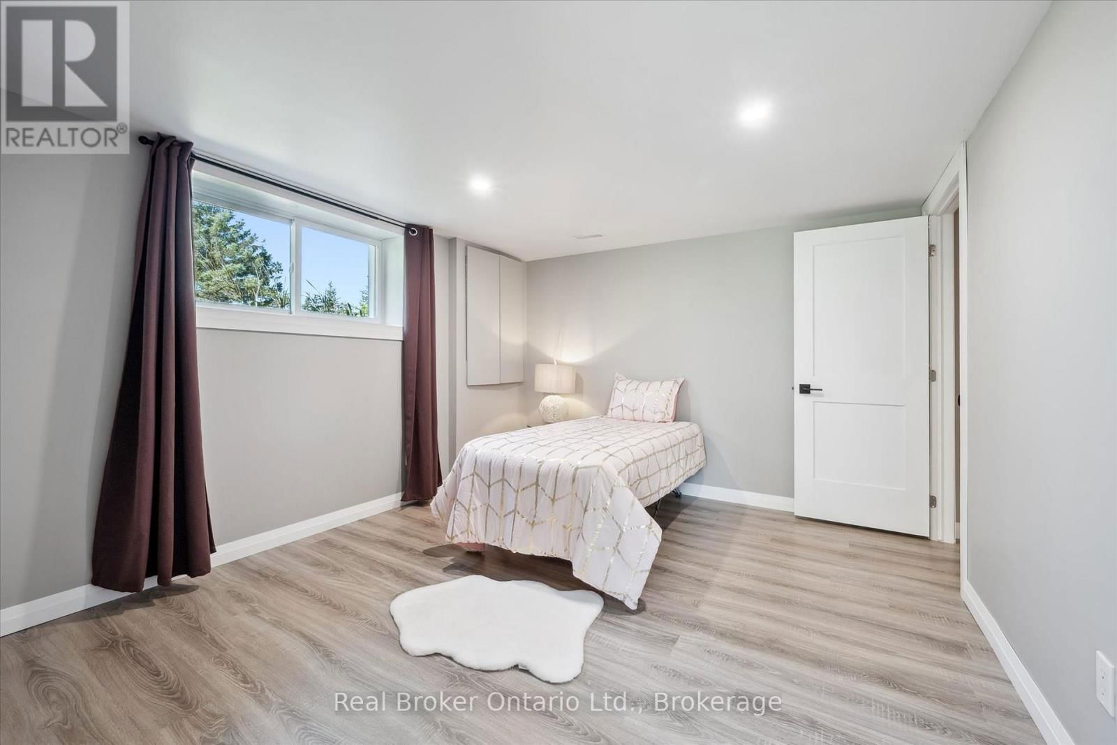 9435 WELLINGTON ROAD 22 Image 27