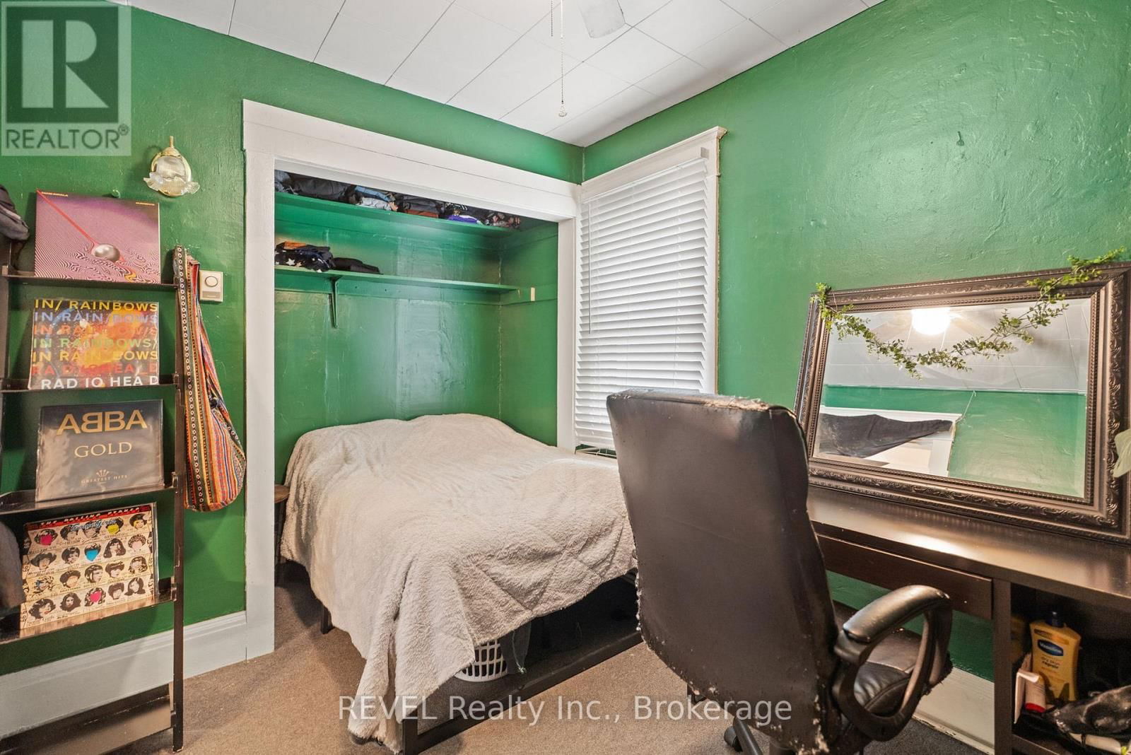 224 JARVIS STREET Image 15