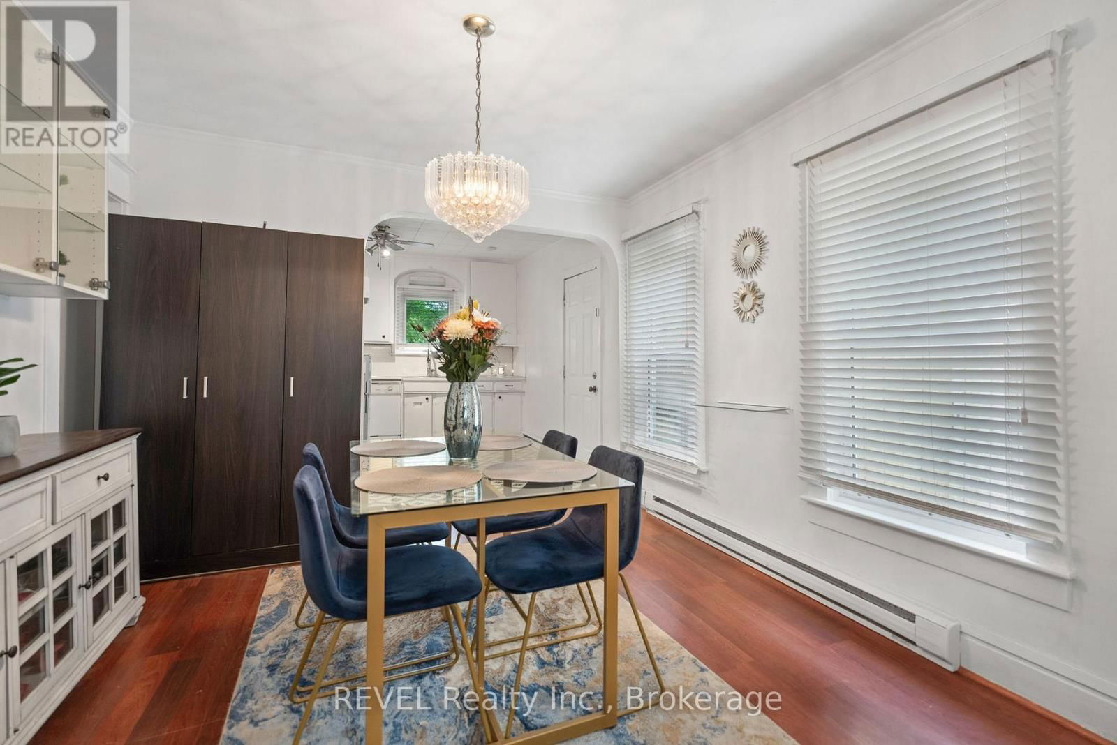 224 JARVIS STREET Image 23