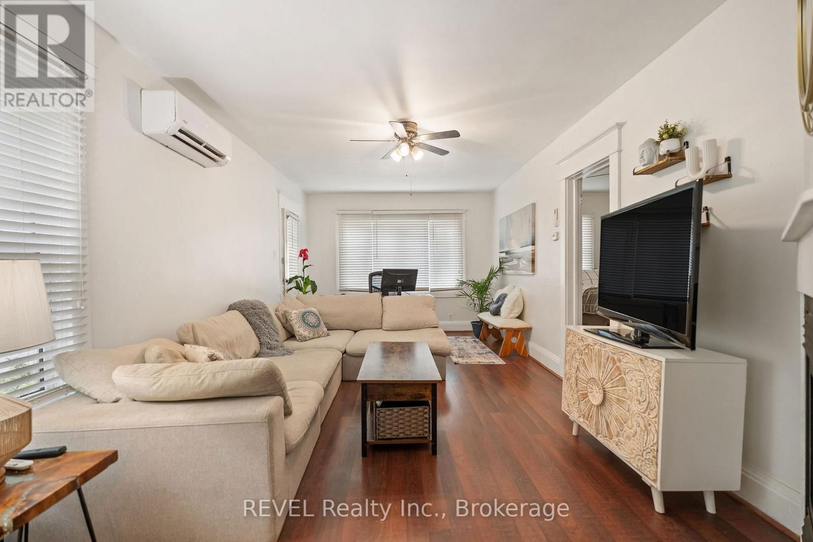224 JARVIS STREET Image 24