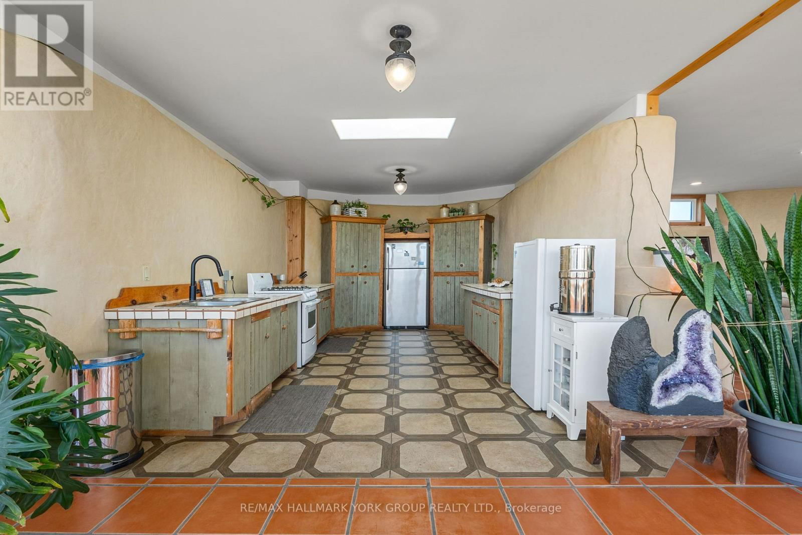1375 QUEENSBOROUGH ROAD Image 10