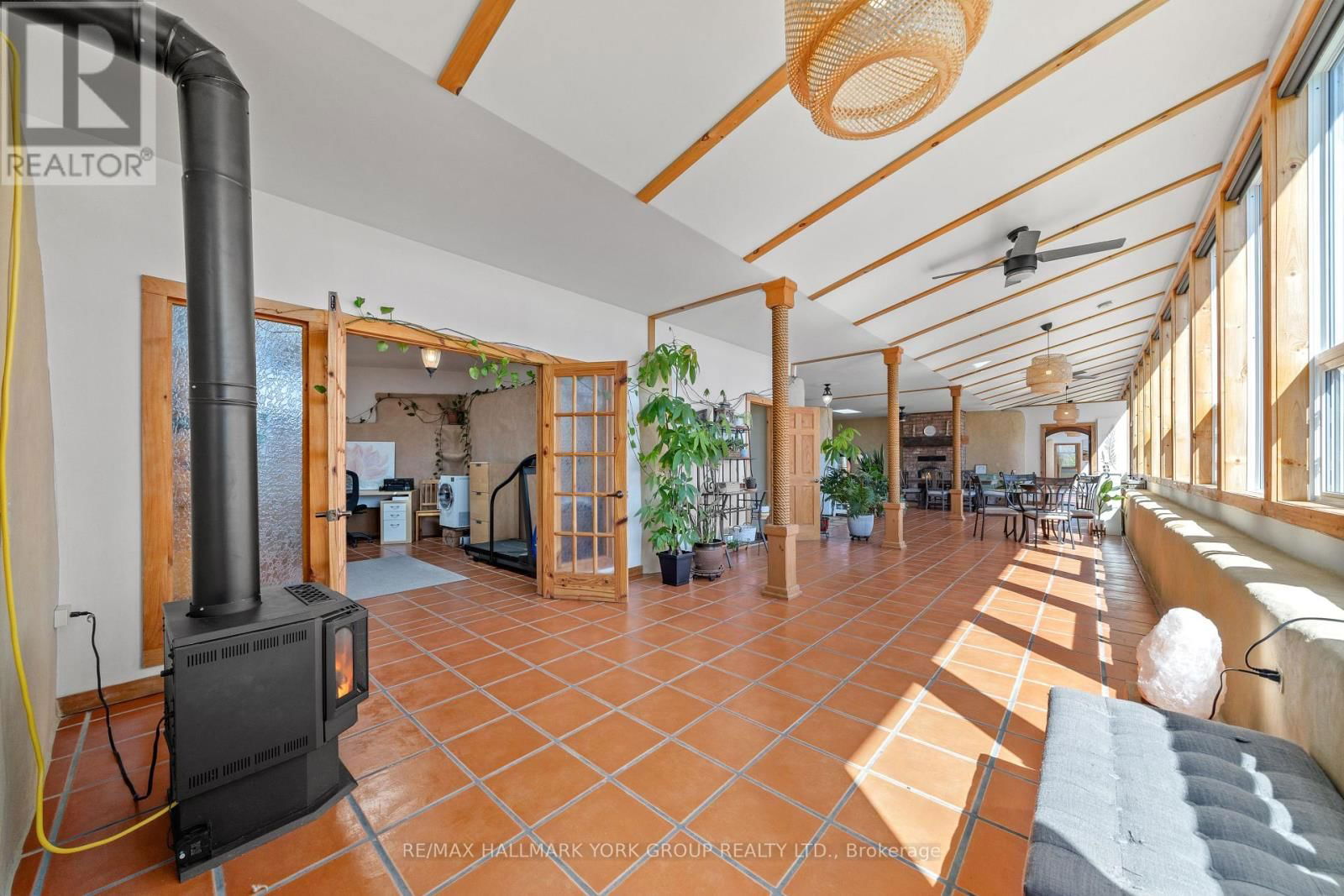 1375 QUEENSBOROUGH ROAD Image 19