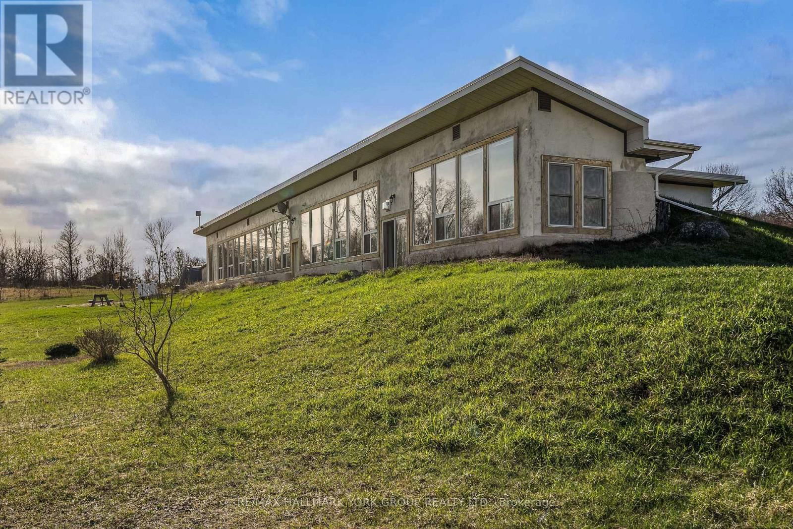 1375 QUEENSBOROUGH ROAD Image 2