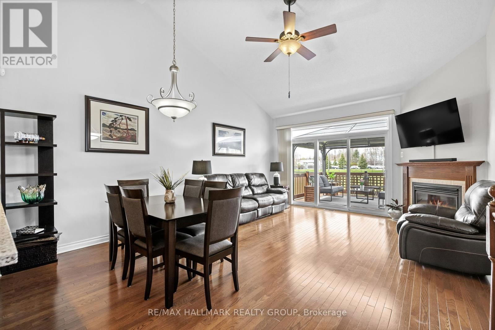 914 EASTBORO AVENUE Image 11